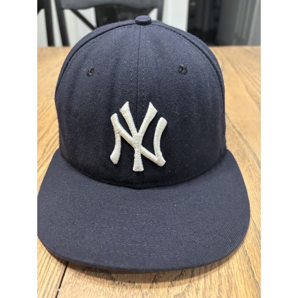 NY YANKEES Official On-field New Era 59Fifty Fitted Hat  Sz 7 3/8